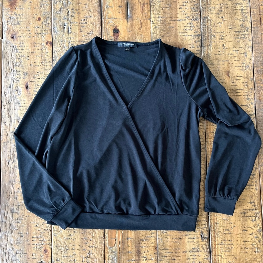Banana Republic Women’s Black Cross Drape V Neck Blouse - Small